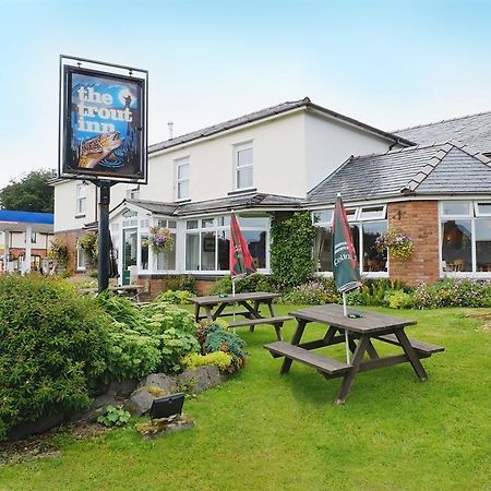 The Trout Inn Beulah Екстер'єр фото